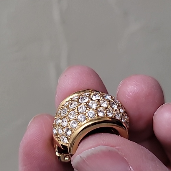 Vintage Signed SWAROVSKI Swan Mark Clear Rhinestones Elegant Earrings Clip-On - Picture 6 of 7